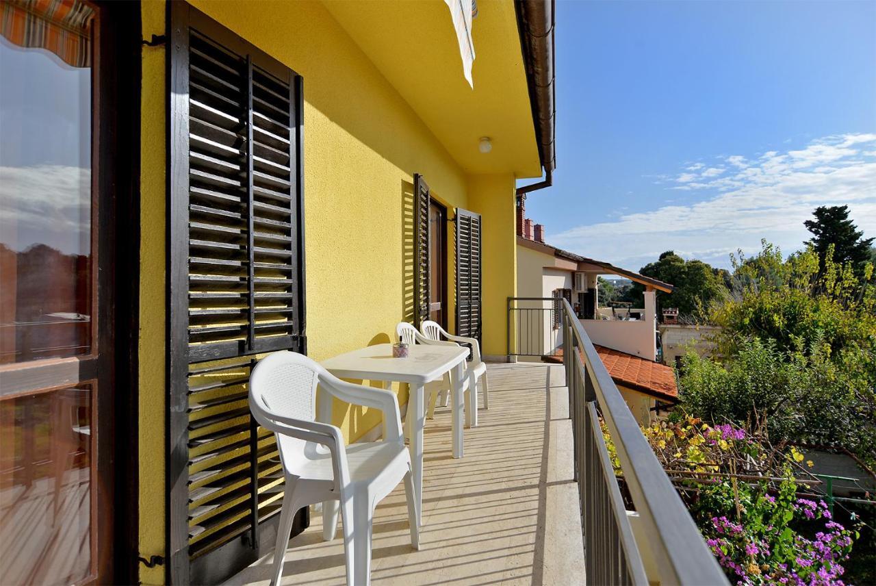 Apartments Danijel 1956 Pula Exterior photo
